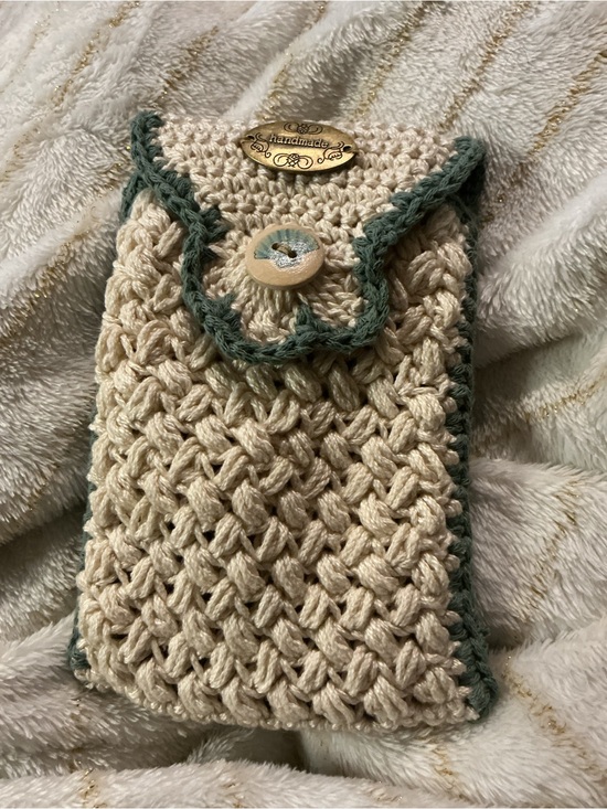 Hand Crafted Handbags - Crochet Phone Sleeve Cream with Green Trim